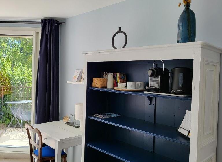 تختخواب و صبحانه Villa Hélène