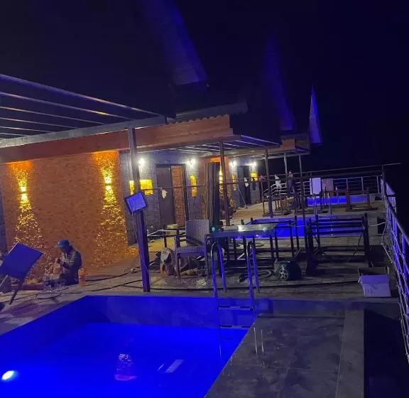 Belen Lodge