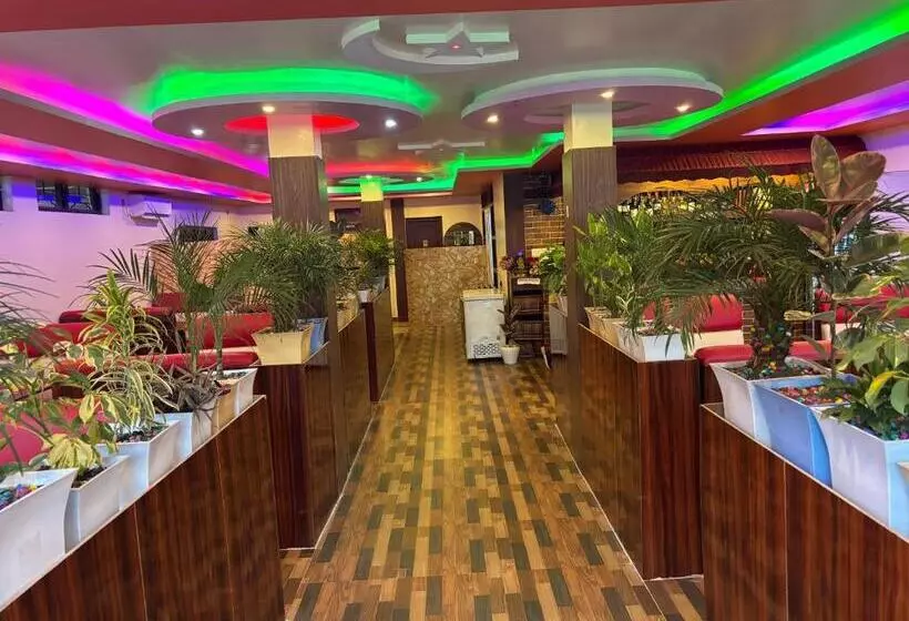 Chandrama Hotel And Restaurant