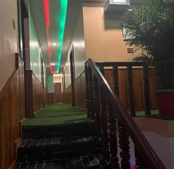 Chandrama Hotel And Restaurant