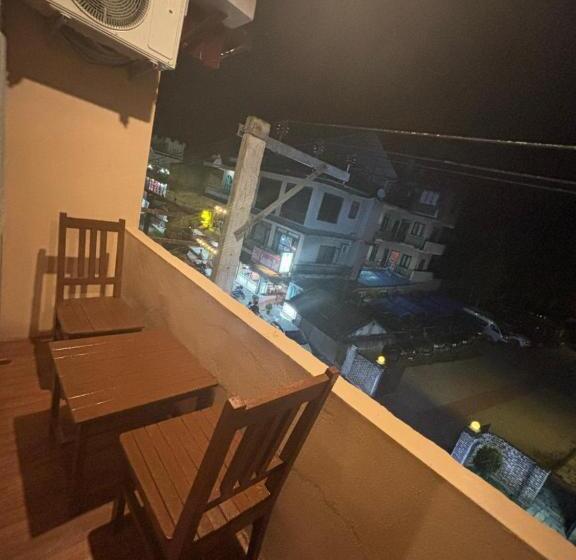 Chandrama Hotel And Restaurant