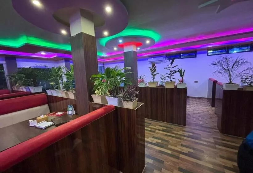 Chandrama Hotel And Restaurant