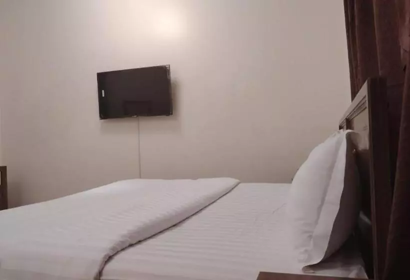 Hotelli كيان الين خميس