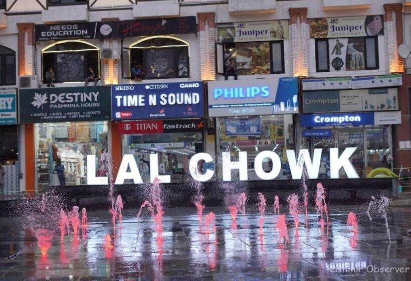 Отель Deer Park