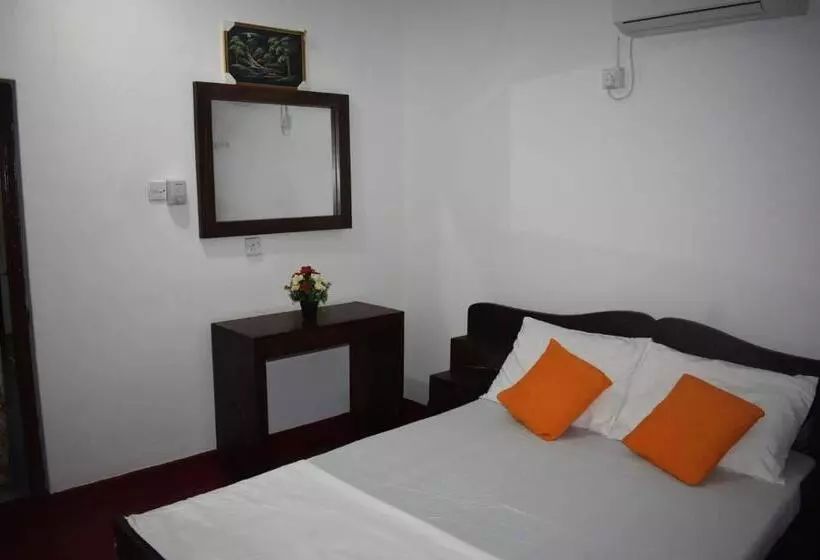 Hotelli Happy Garden