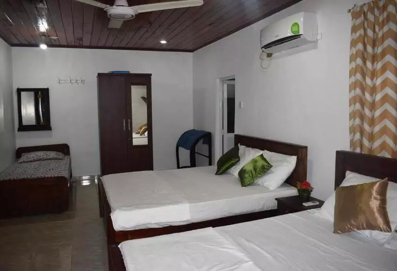 Hotelli Happy Garden