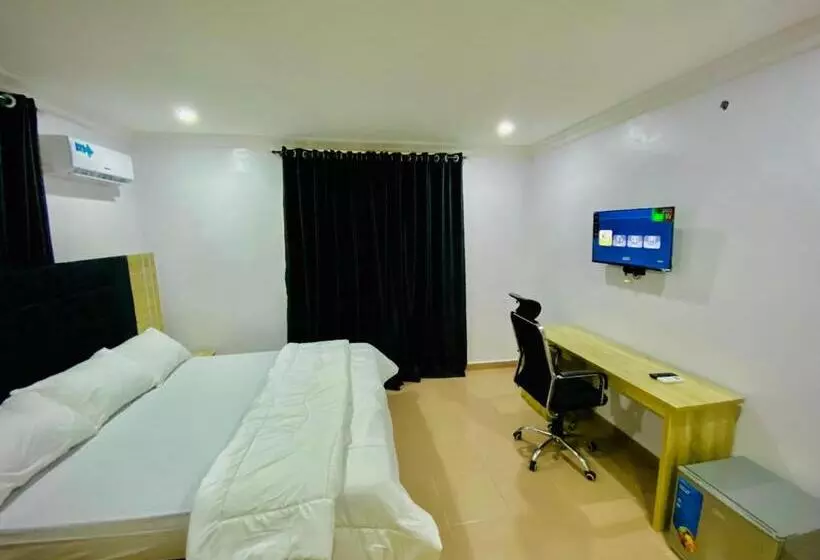 هتل Lekki Cardinal Homes