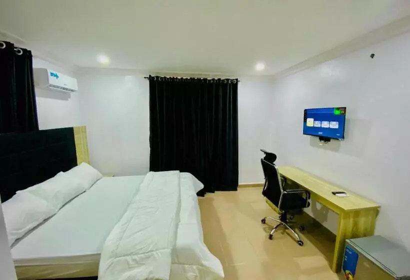 هتل Lekki Cardinal Homes