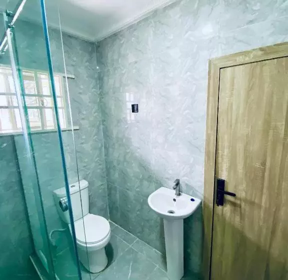 هتل Lekki Cardinal Homes