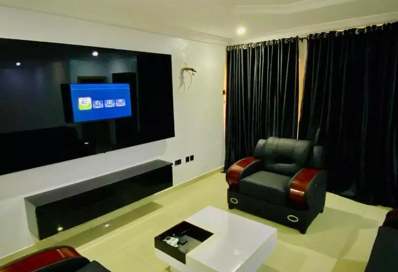 هتل Lekki Cardinal Homes