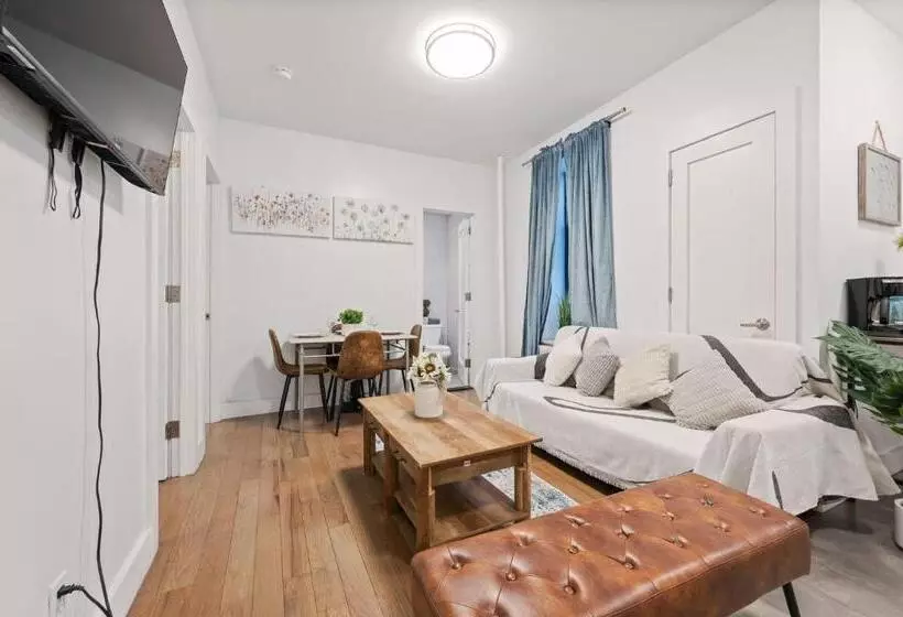 هتل Spacious Modern Chinatown 3 Bedrooms