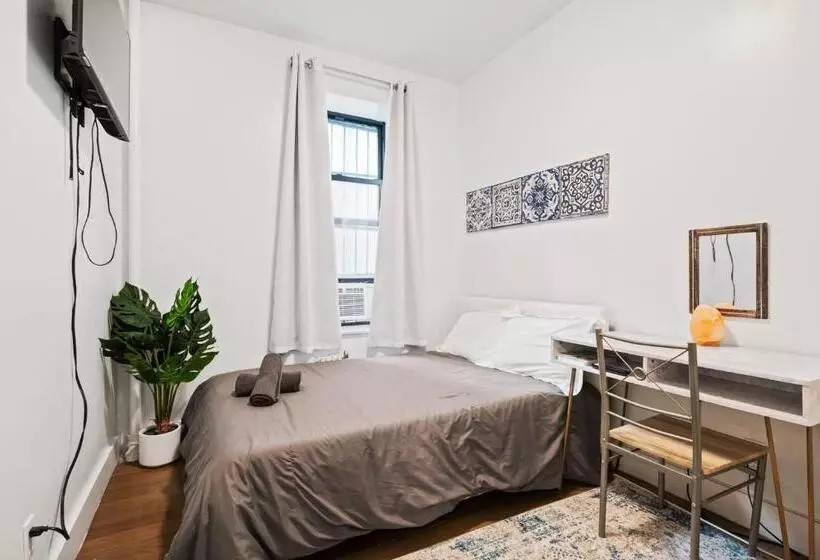 هتل Spacious Modern Chinatown 3 Bedrooms