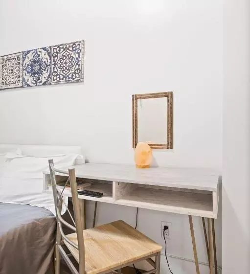 هتل Spacious Modern Chinatown 3 Bedrooms