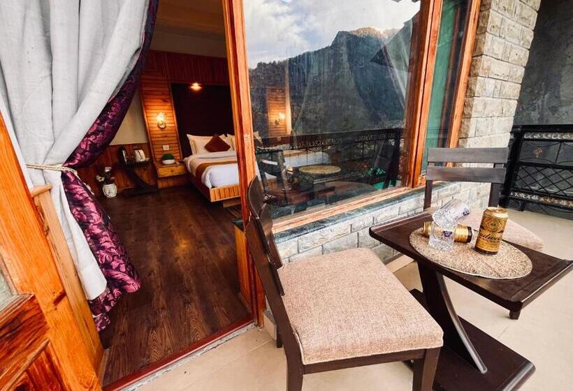 هتل The Channel Lodge