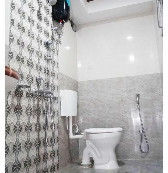 هتل Unique Homestay