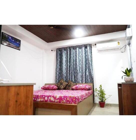 هتل Unique Homestay