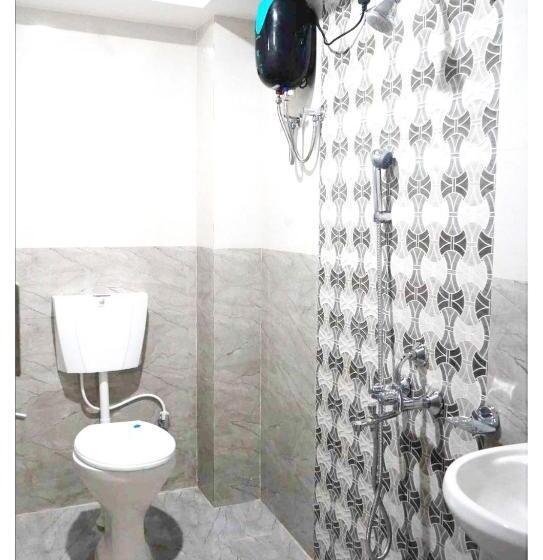 هتل Unique Homestay