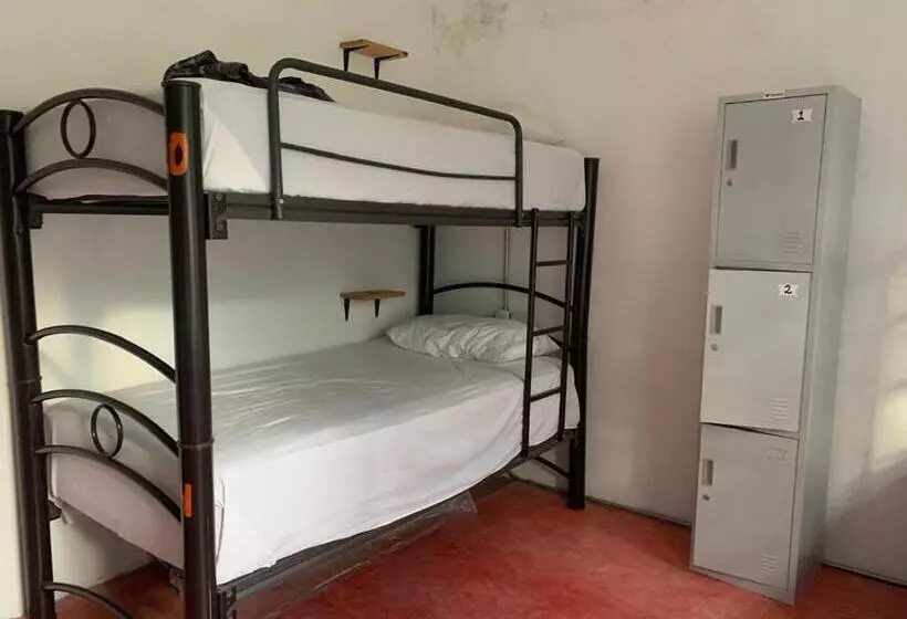 ペンション Anamaya Hostal