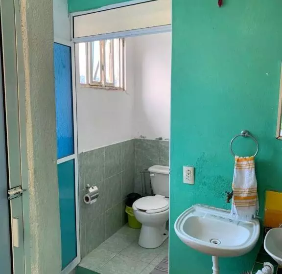 ペンション Anamaya Hostal
