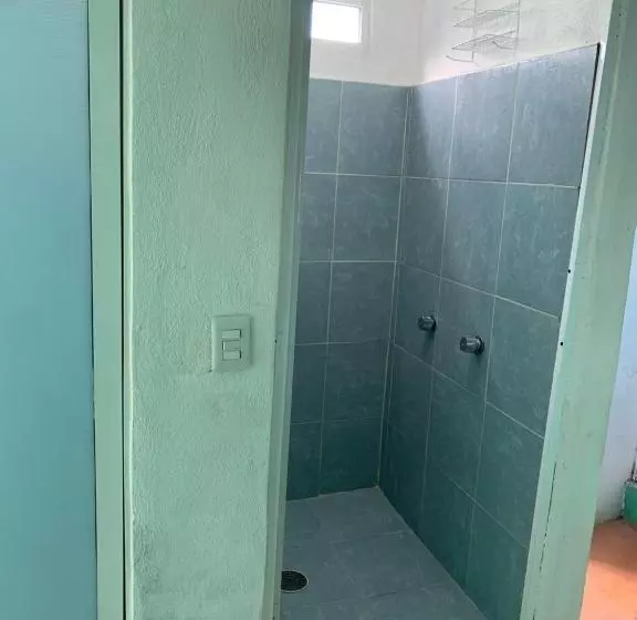 ペンション Anamaya Hostal