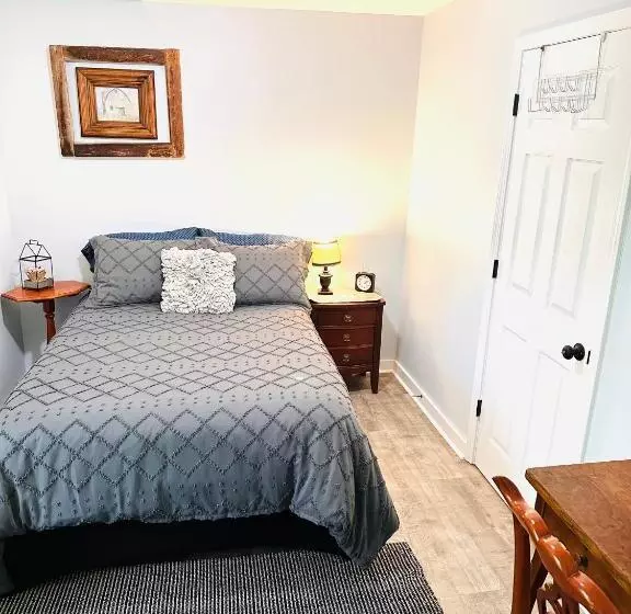 پانسیون Cici S Guest House