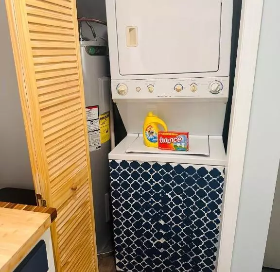 پانسیون Cici S Guest House