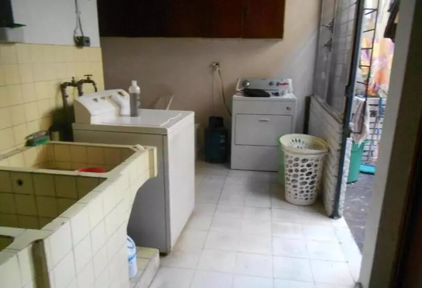 ペンション Hostal Cumbres De El Salvador