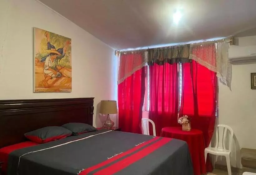 ペンション Hostal Cumbres De El Salvador
