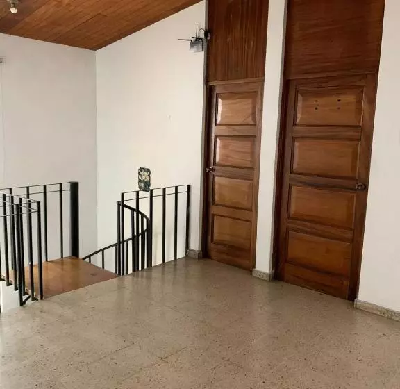 ペンション Hostal Cumbres De El Salvador