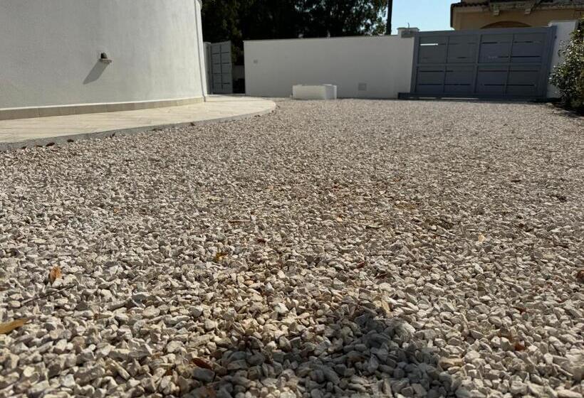 پانسیون Modern Room