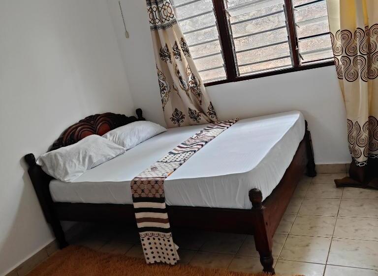 تختخواب و صبحانه Chelsea