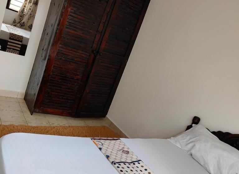 تختخواب و صبحانه Chelsea