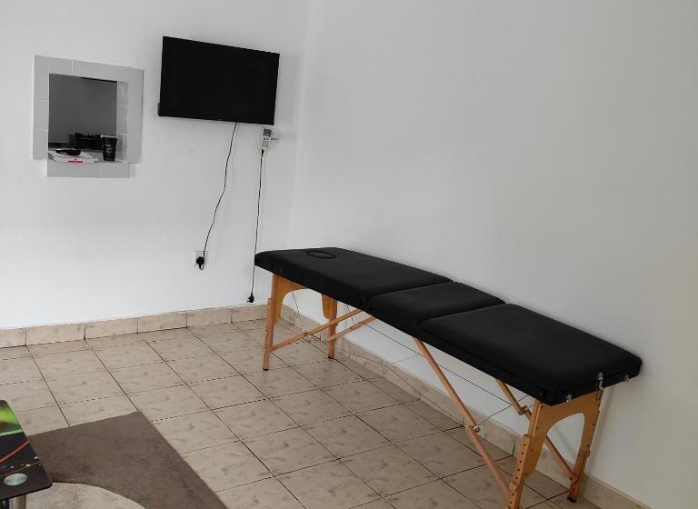 تختخواب و صبحانه Chelsea