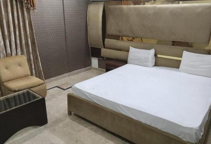 تختخواب و صبحانه Venue Guest House Near Millennium Mall