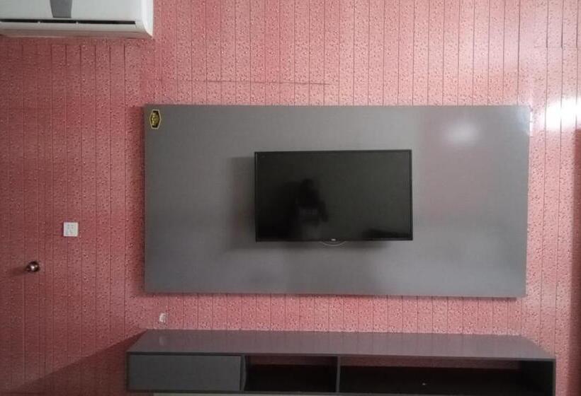 تختخواب و صبحانه Venue Guest House Near Millennium Mall