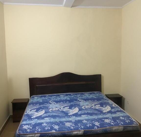 پانسیون Appartements Du Djoué