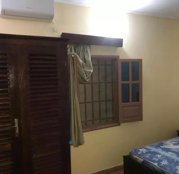پانسیون Appartements Du Djoué