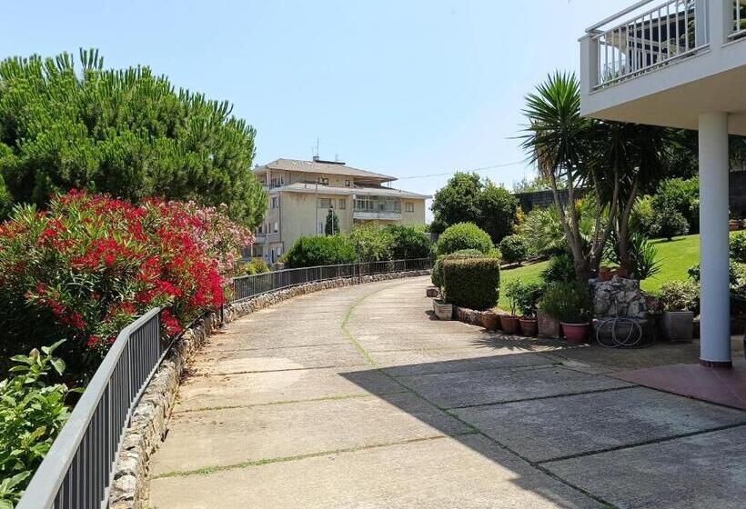 بنسيون Casa Di Tota   Affittacamere