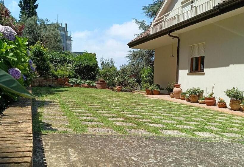 بنسيون Casa Di Tota   Affittacamere