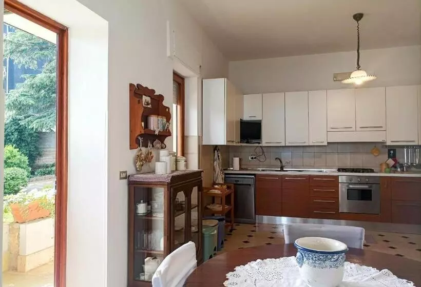 ペンション Casa Di Tota   Affittacamere