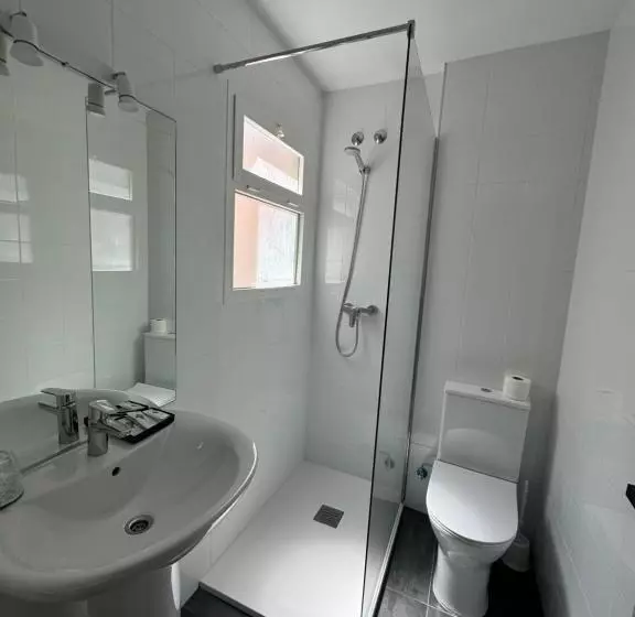 پانسیون Hostal El Jardín