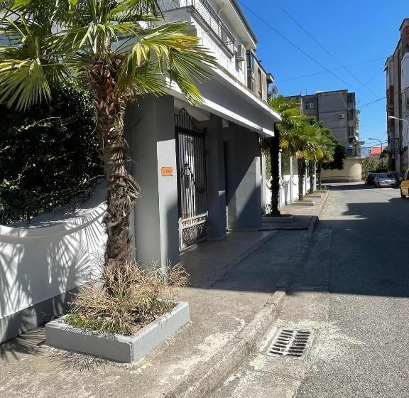 Pensiune Las Palmas Guesthouse