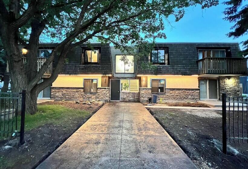 پانسیون Morden Newly Renovated 1br Flats, Walk To Whyte