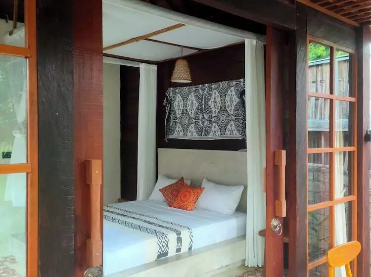 ペンション Vanaya Lodge
