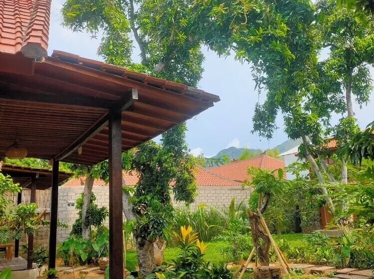 ペンション Vanaya Lodge