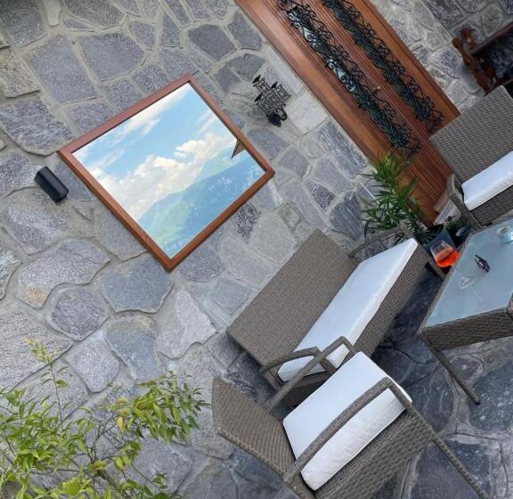 پانسیون Villa D Alba Guest House