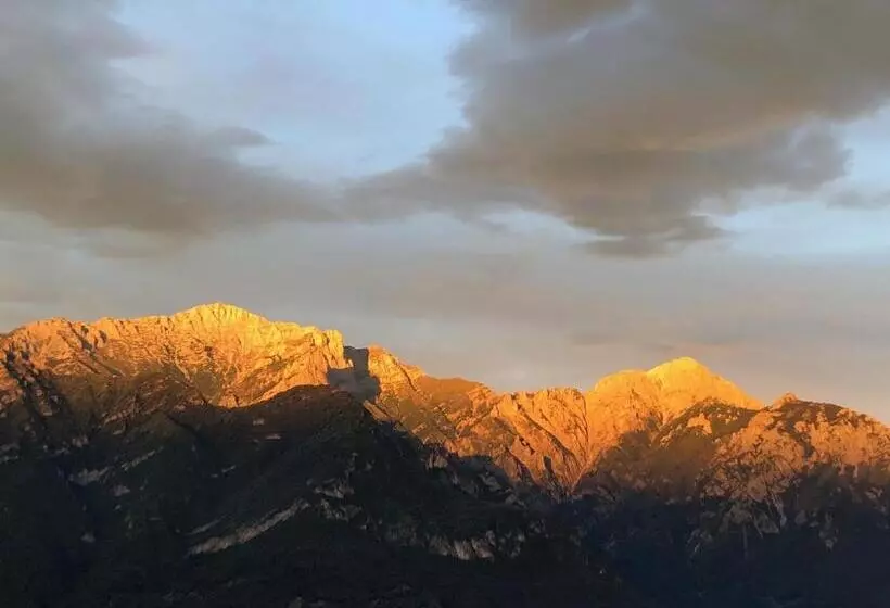 Majatalo Villa D Alba Guest House