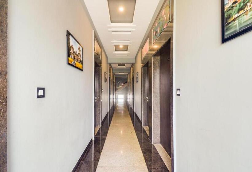 בית מלון כפרי Townhouse Maanvadgarh