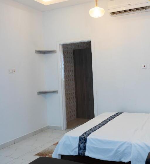 مبيت وإفطار Atom Height Apartment