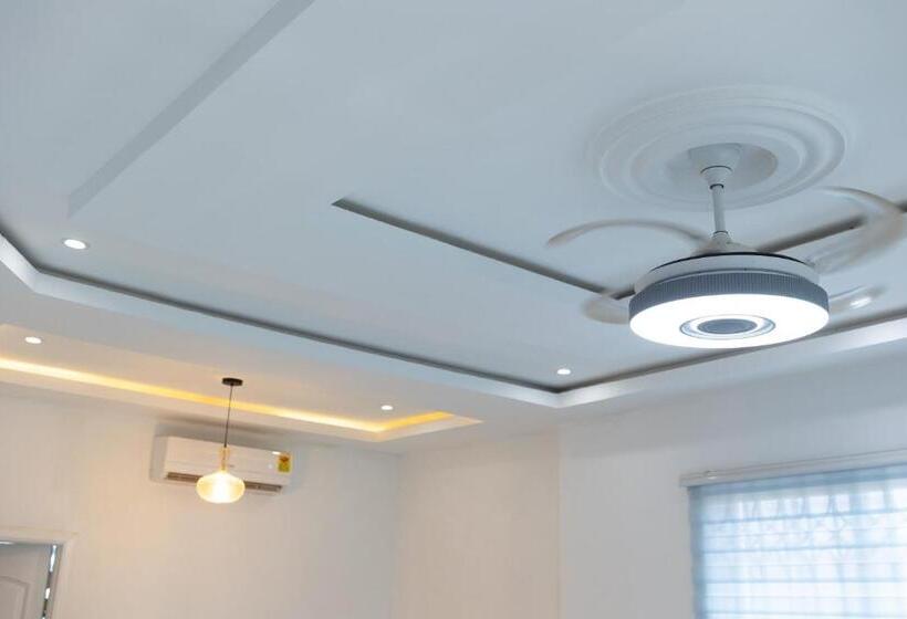 مبيت وإفطار Atom Height Apartment